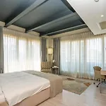 The Gate Atasehir Finance Centre Отель 3*