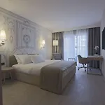 Отель The Gate Atasehir Finance Centre