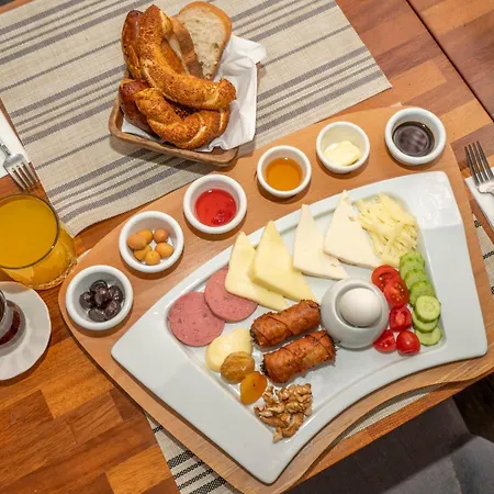 Hotell The Gate Atasehir Finance Centre 3*