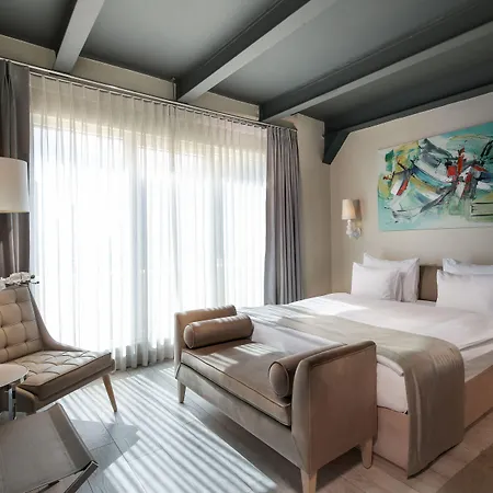 The Gate Atasehir Finance Centre ホテル 3*