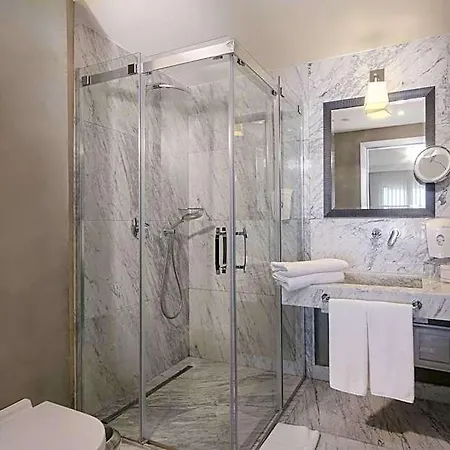 The Gate Atasehir Finance Centre 3* Стамбул