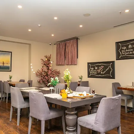 Hotel The Gate Atasehir Finance Centre 3*