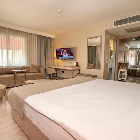 Hotel The Gate Atasehir Finance Centre 3*